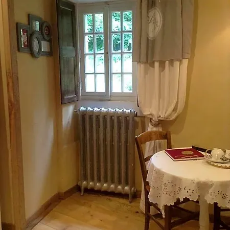 Le Lavoir De Julia Bed & Breakfast