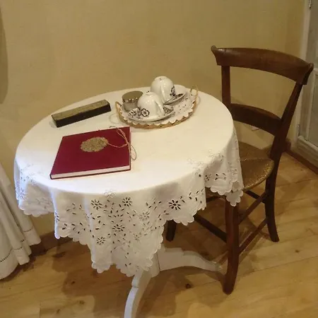 Bed and Breakfast Le Lavoir De Julia 3*